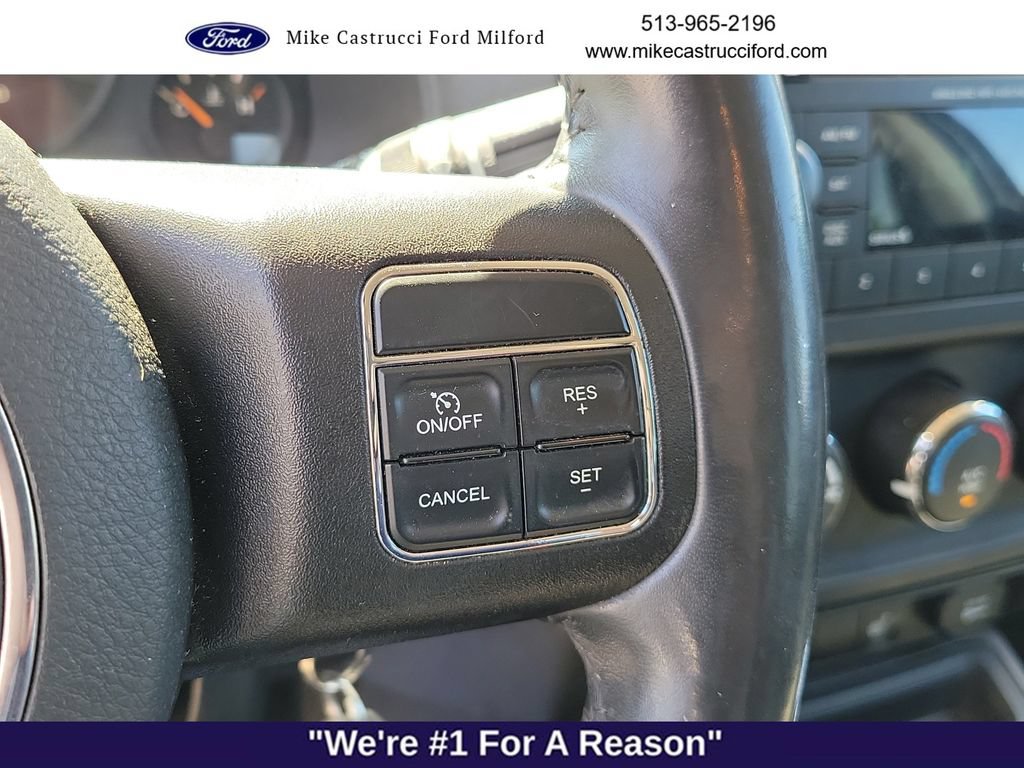 Used 2015 Jeep Patriot Latitude FWD image 16