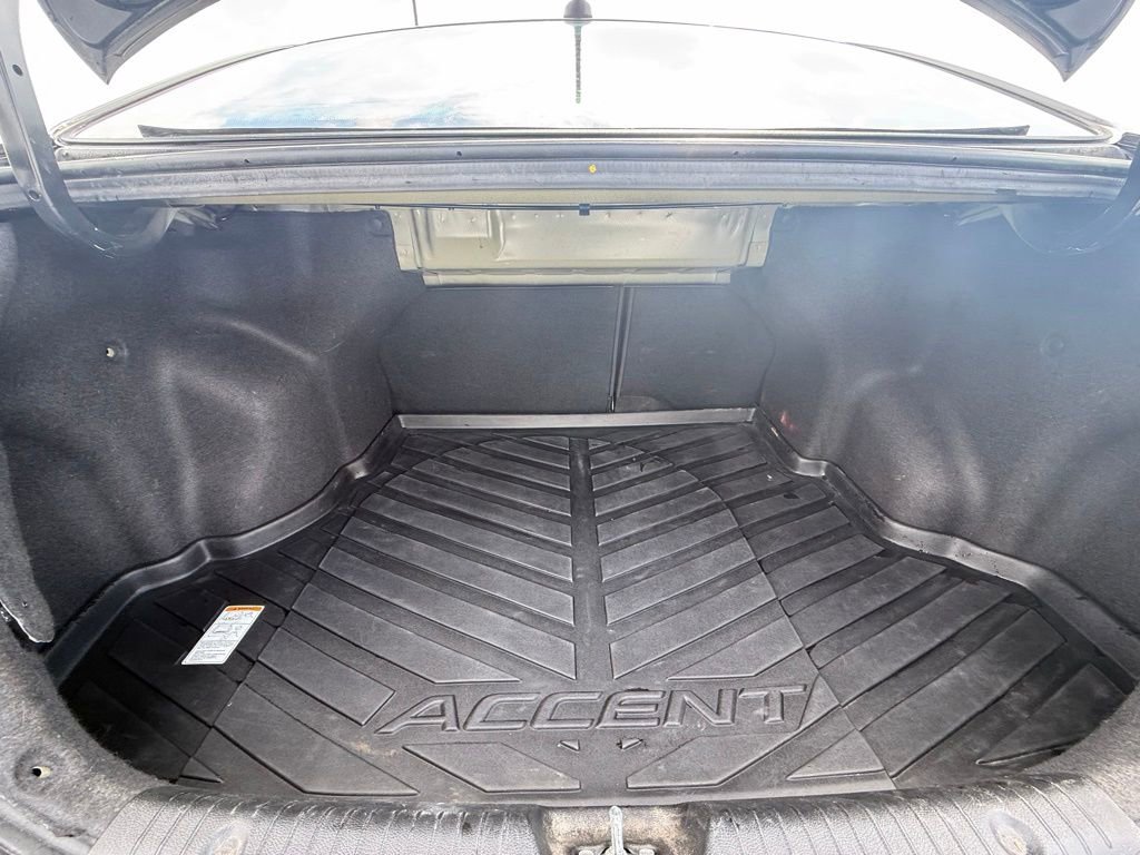 Used 2015 Hyundai Accent GLS image 21