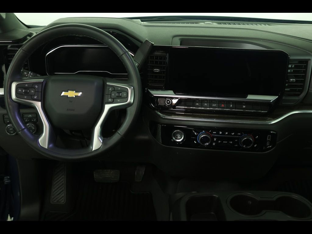 Used 2024 Chevrolet Silverado 1500 LT image 15