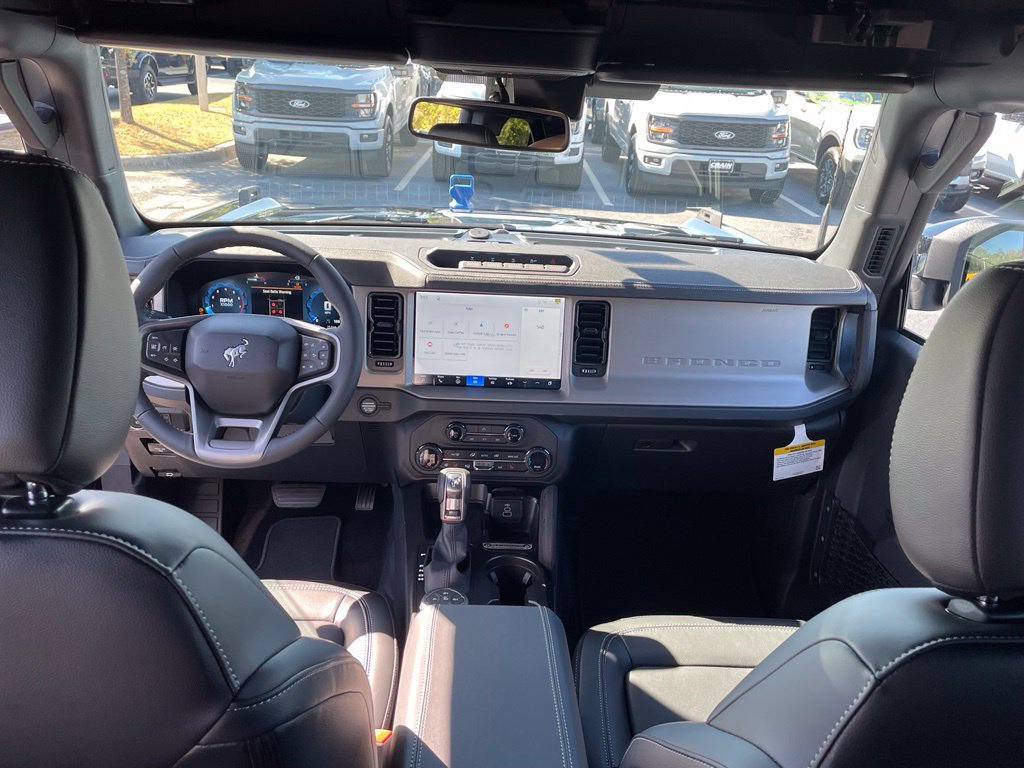 New 2026 Ford Bronco Outer Banks w/ Sasquatch Package AWD/4WD image 28