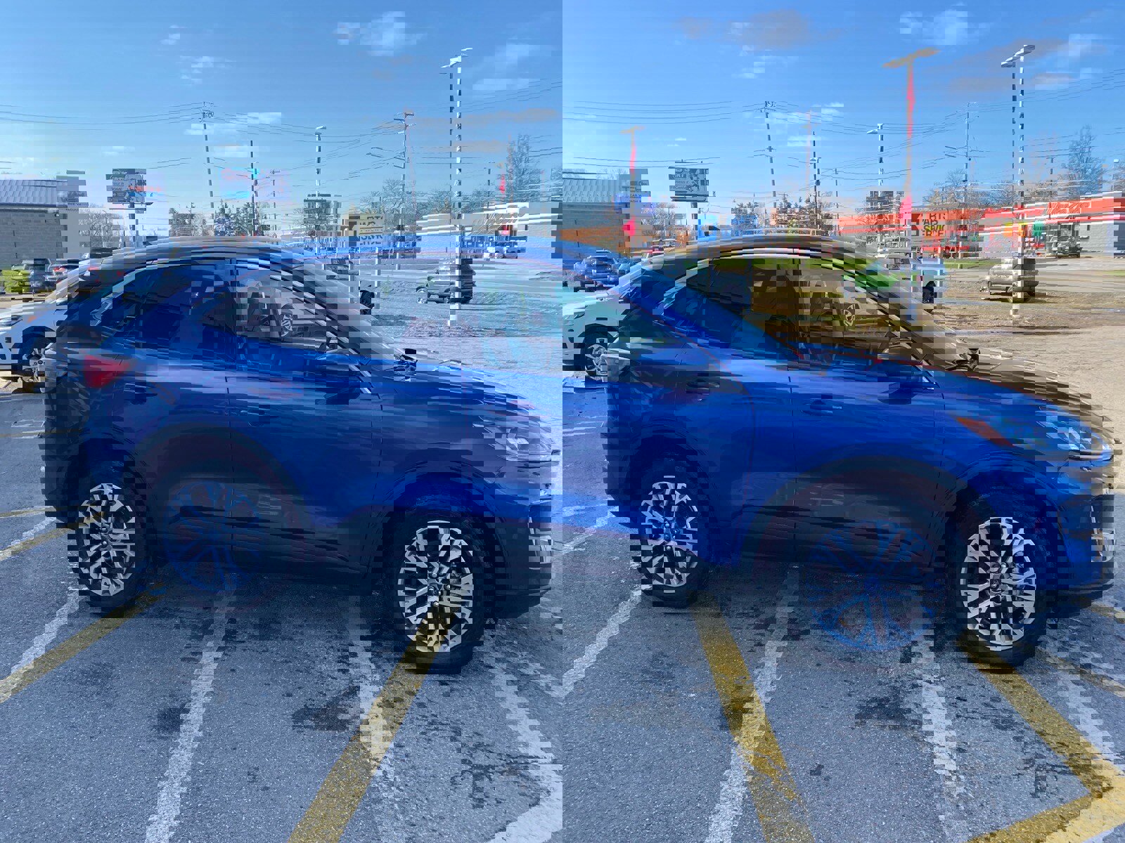 Used 2022 Ford Escape SEL image 6