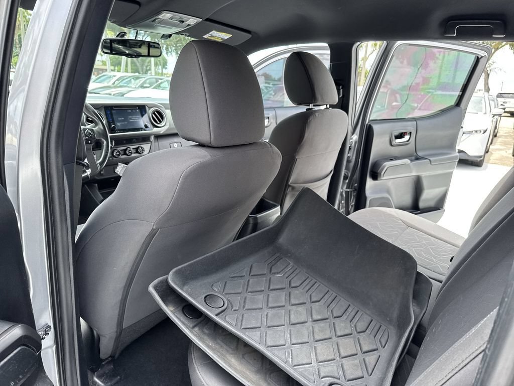 Used 2017 Toyota Tacoma TRD Sport w/ Tow Package RWD image 34