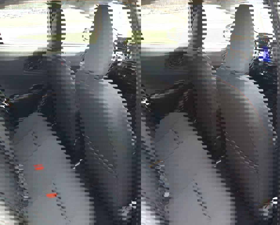 Used 2023 Toyota Prius LE image 19