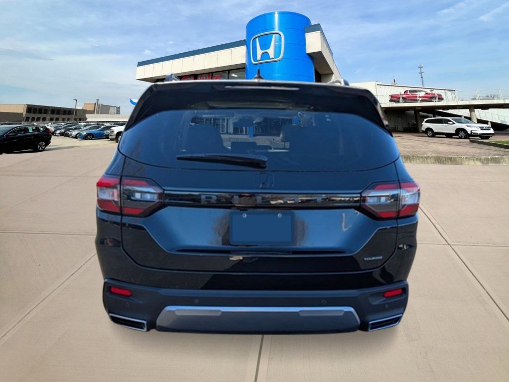 New 2026 Honda Pilot Touring image 4