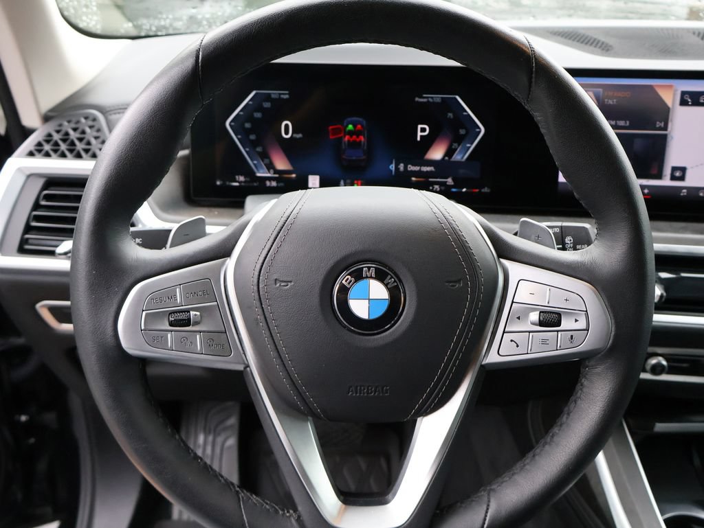 Used 2024 BMW X7 xDrive40i w/ Premium Package AWD/4WD image 30