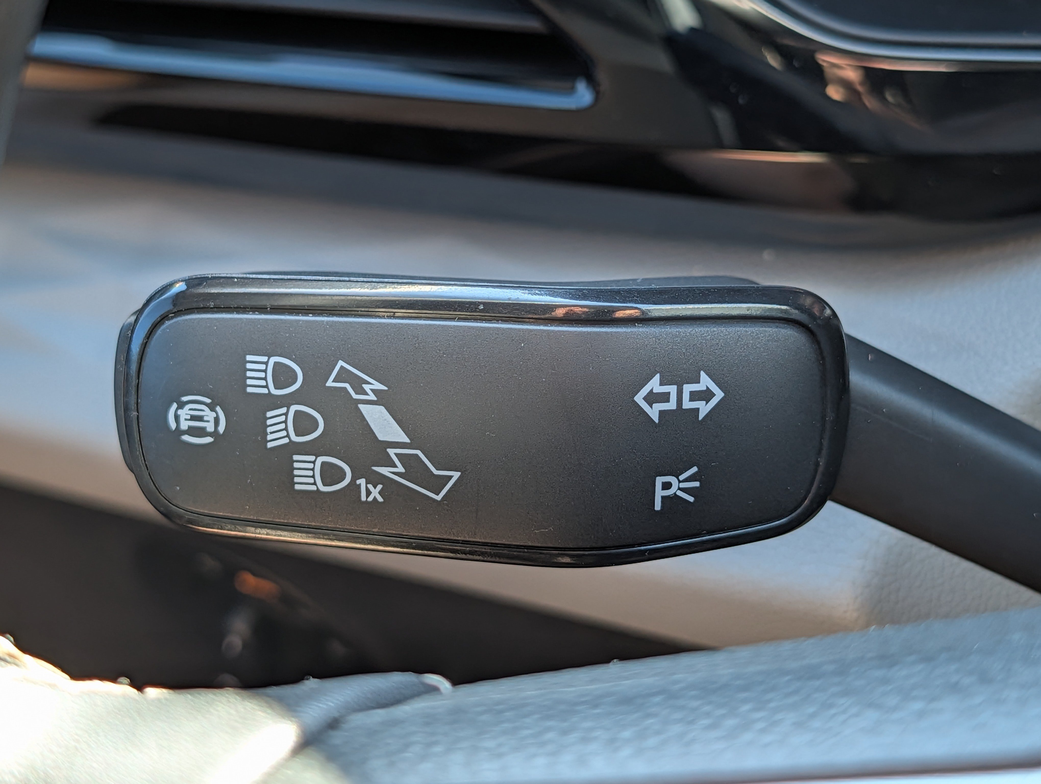Used 2024 Volkswagen Taos S FWD image 31