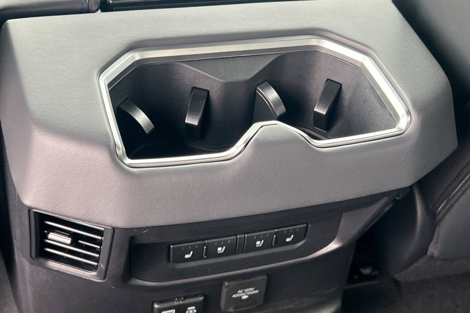 New 2025 Toyota Tundra Platinum image 15