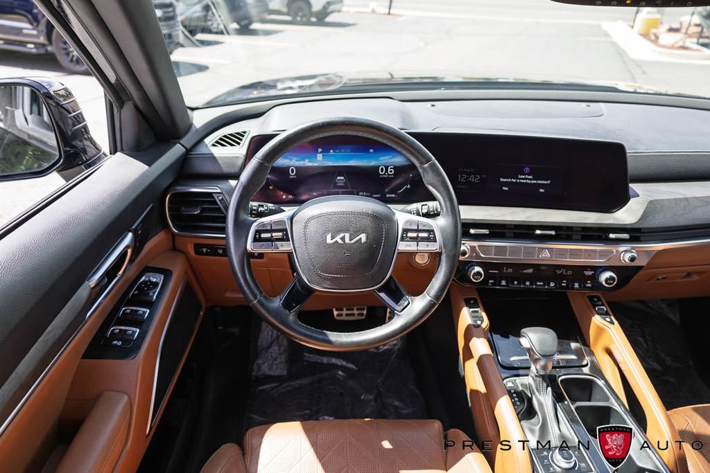 Used 2023 Kia Telluride SX X-Line AWD/4WD image 2
