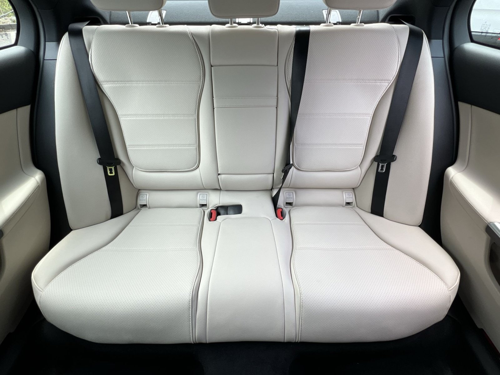 New 2026 Mercedes-Benz C 300 4MATIC Sedan image 15