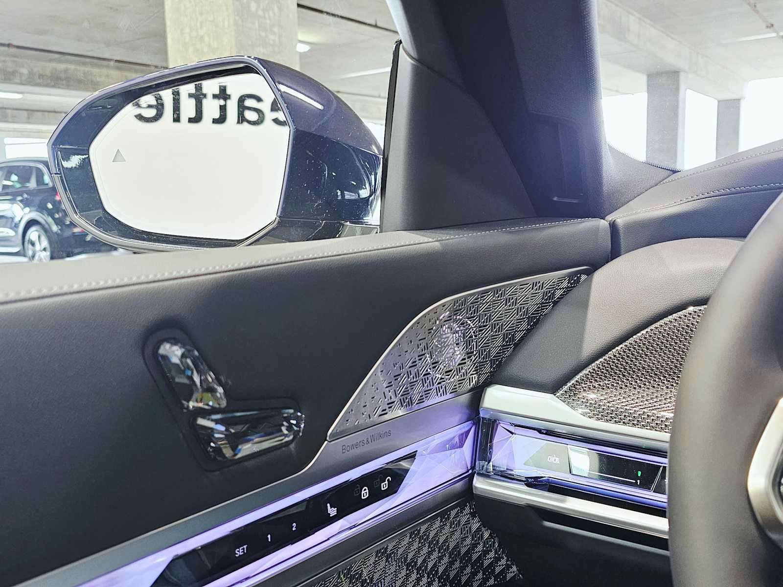 New 2025 BMW i7 xDrive60 w/ Executive Package image 22