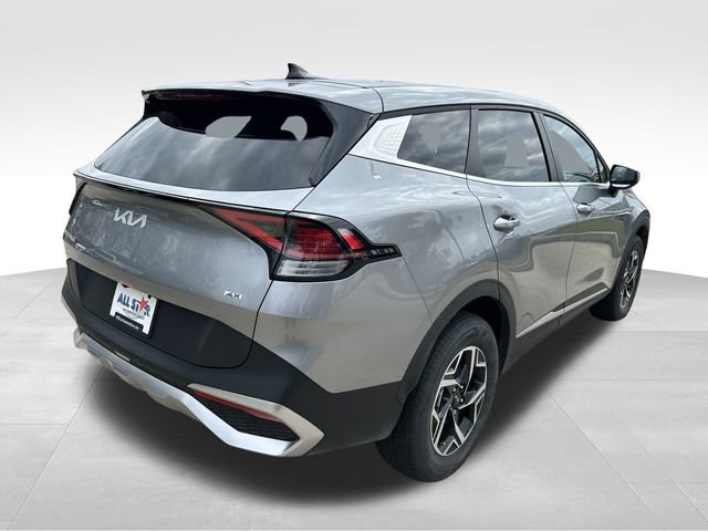 Used 2025 Kia Sportage LX image 9