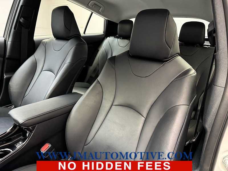 Used 2017 Toyota Prius Prime Premium FWD image 15