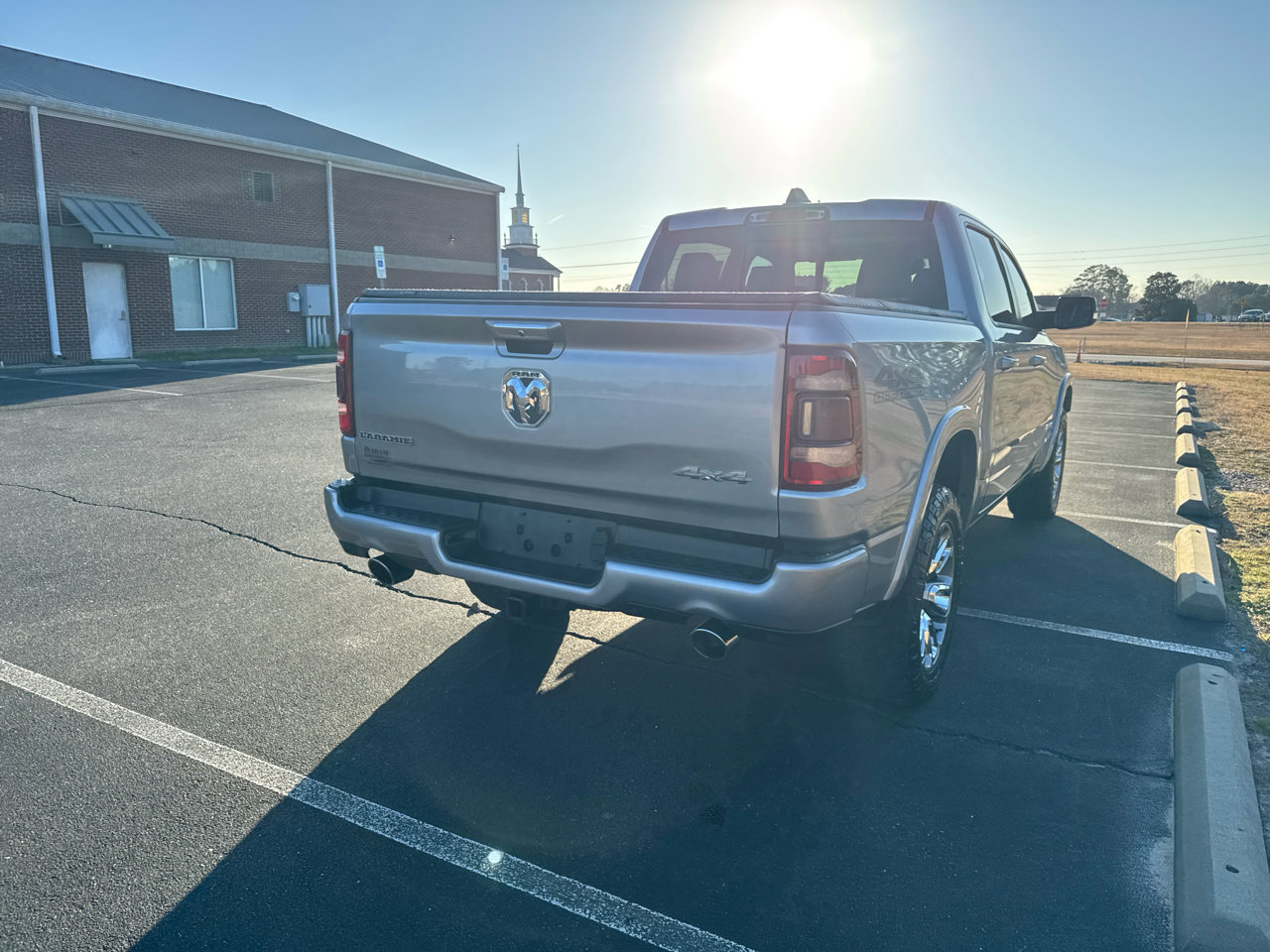 Used 2022 RAM 1500 Laramie w/ Laramie Southwest Edition image 9