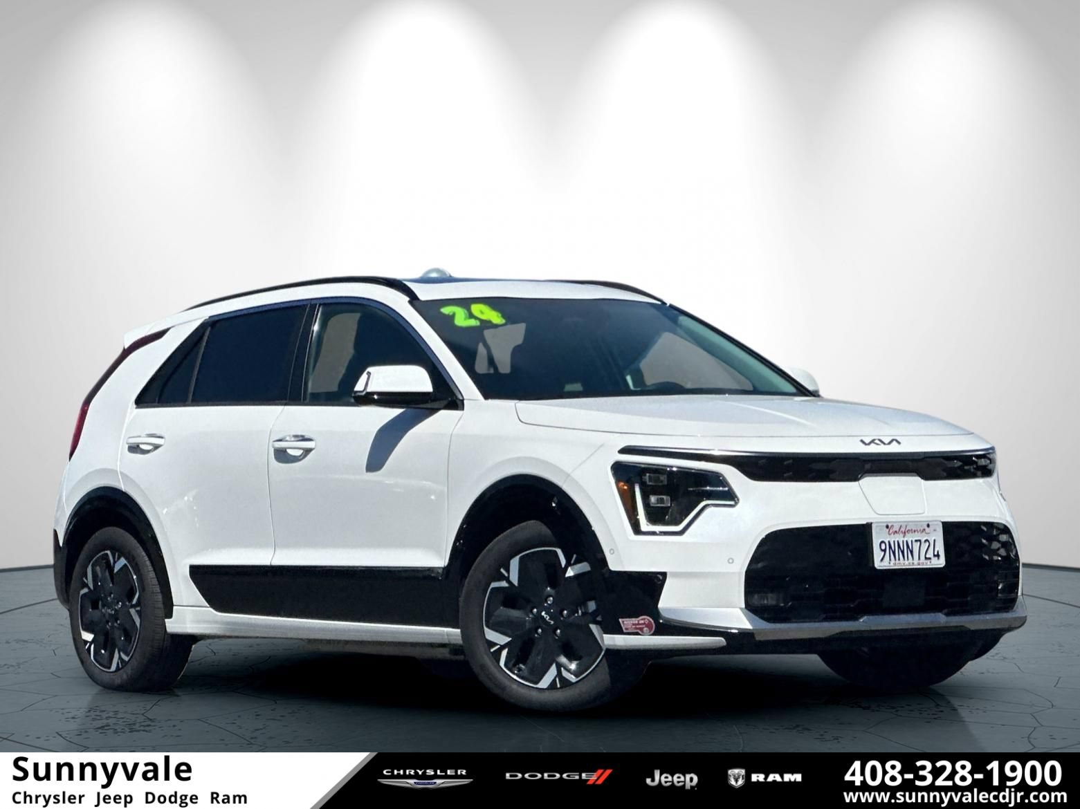 Used 2024 Kia Niro Wave FWD image 1