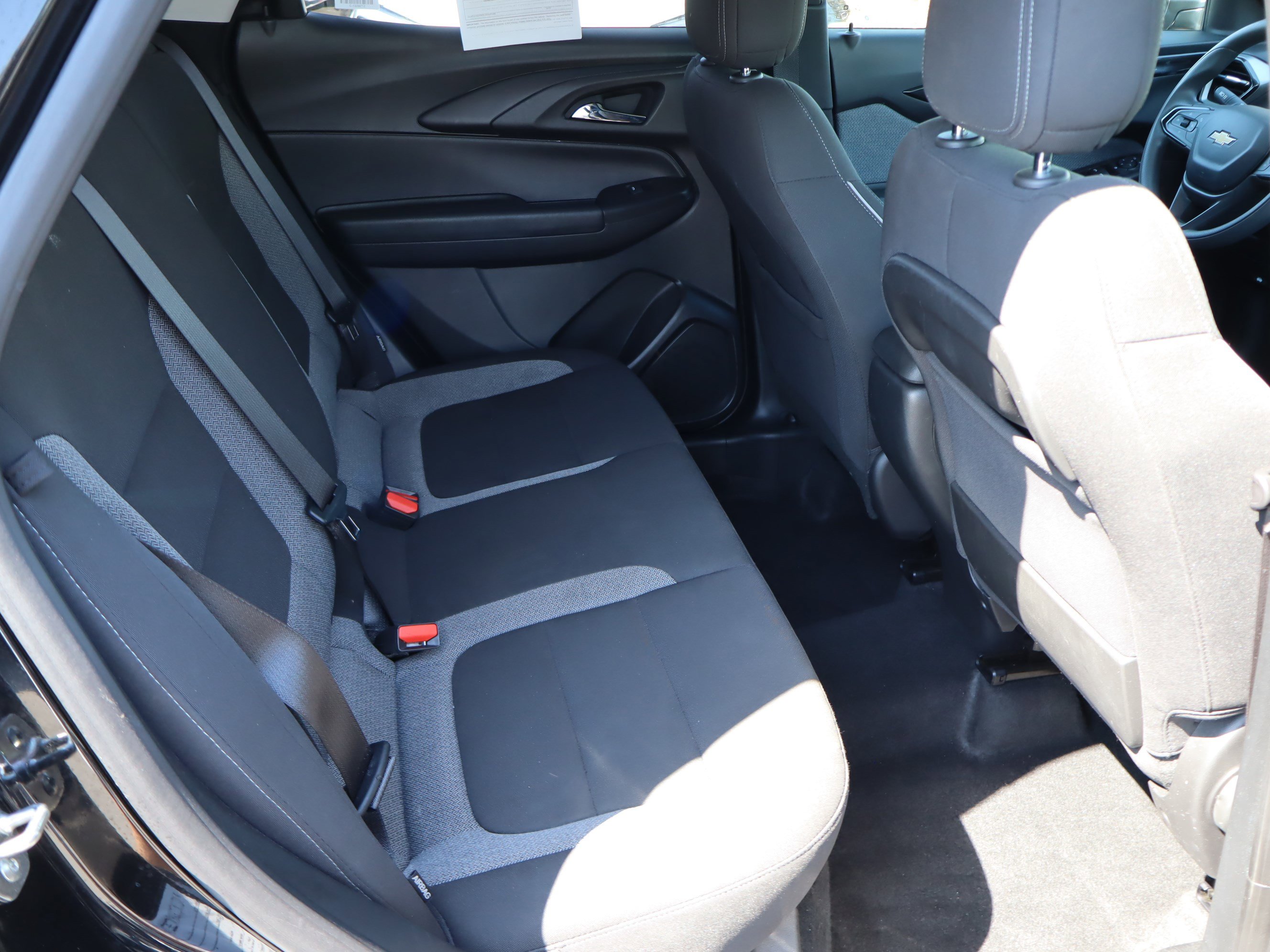 Used 2025 Chevrolet TrailBlazer LT AWD/4WD image 34