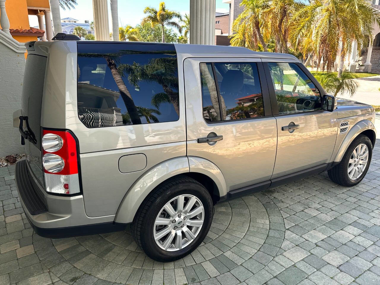 Used 2013 Land Rover LR4 HSE AWD/4WD image 32
