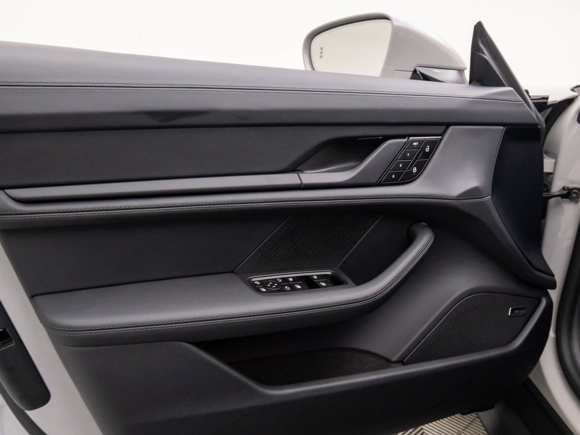 New 2026 Porsche Taycan GTS AWD/4WD image 14