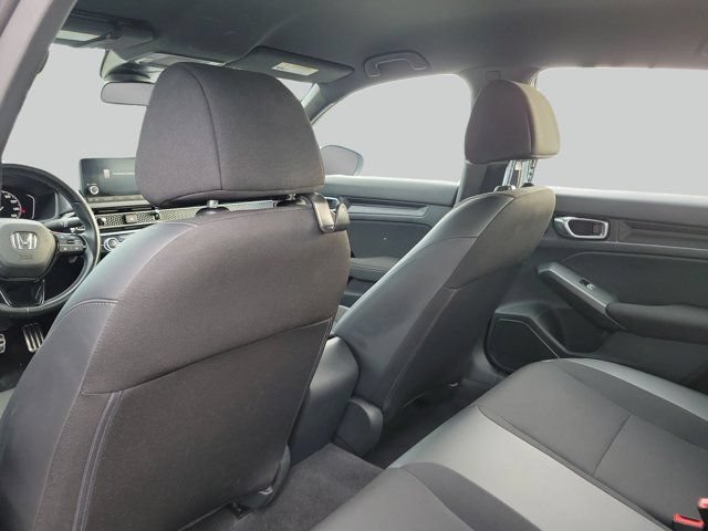 Used 2023 Honda Civic Sport image 9