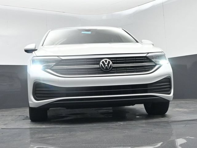 Used 2024 Volkswagen Jetta SE FWD image 44