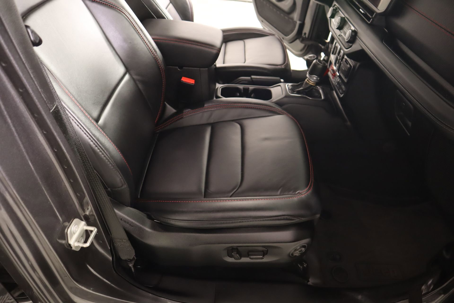 Used 2024 Jeep Gladiator Rubicon image 14