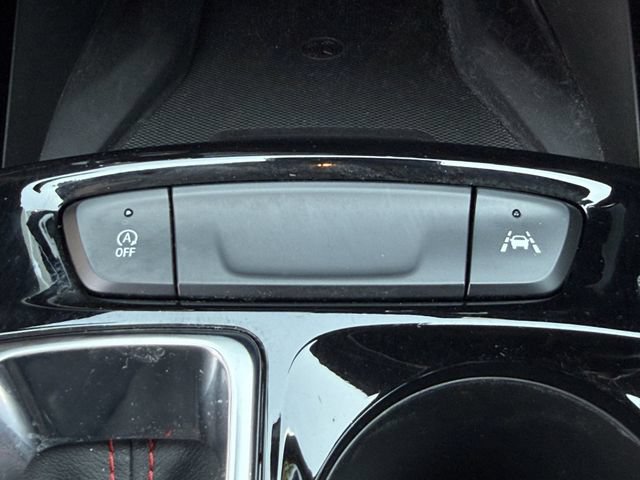 Certified 2024 Chevrolet Trax RS w/ Sunroof Package FWD image 22
