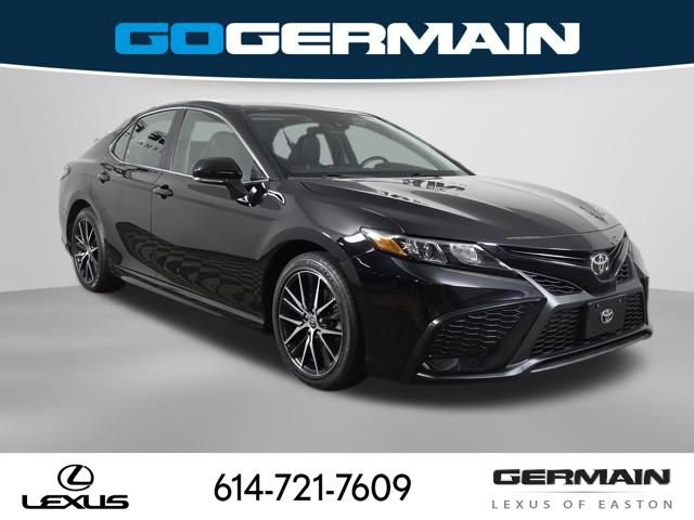 Used 2022 Toyota Camry SE image 5