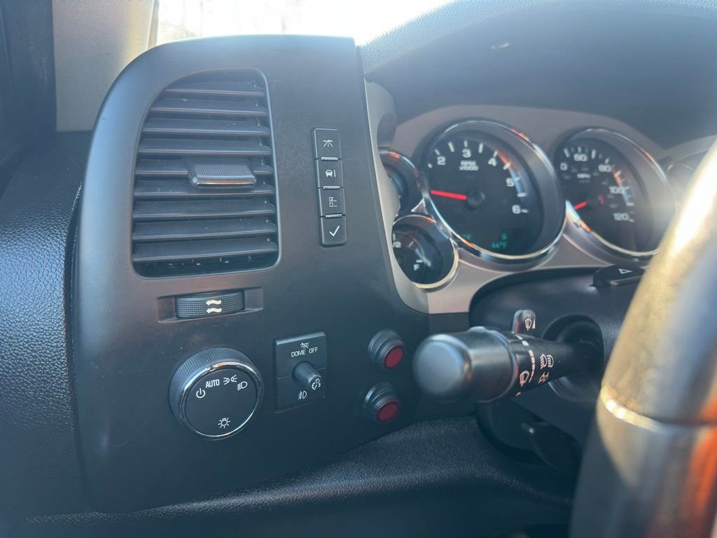 Used 2012 Chevrolet Silverado 1500 LT image 29