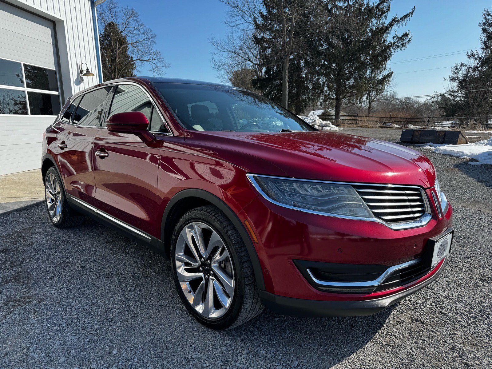Used 2017 Lincoln MKX Reserve w/ Luxury Package AWD/4WD image 3