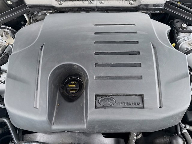 Certified 2022 Land Rover Defender 110 X-Dynamic HSE image 32