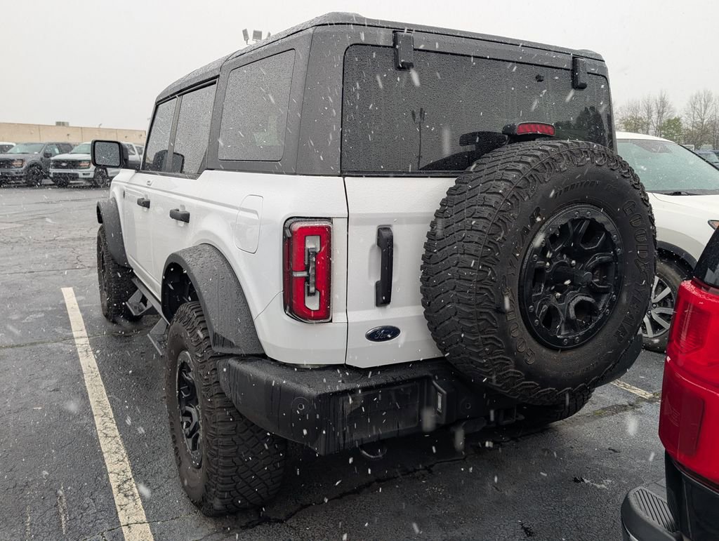 Used 2023 Ford Bronco Wildtrak image 6