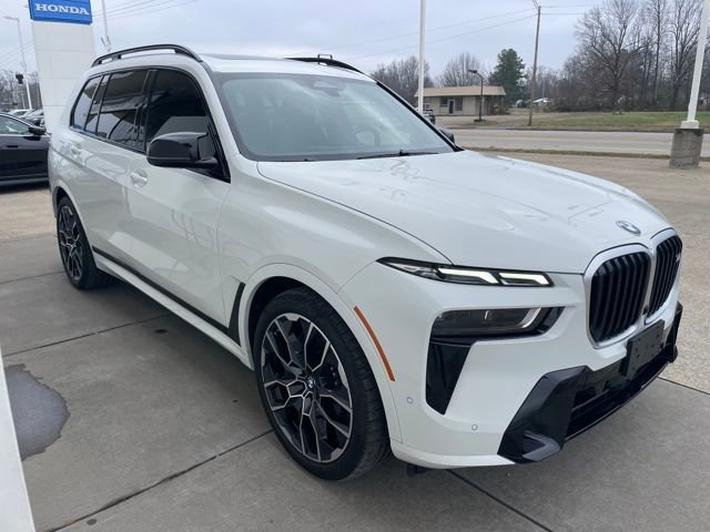 Used 2023 BMW X7 M60i w/ Executive Package image 6