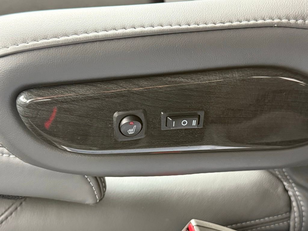 Used 2023 GMC Savana 2500 image 25