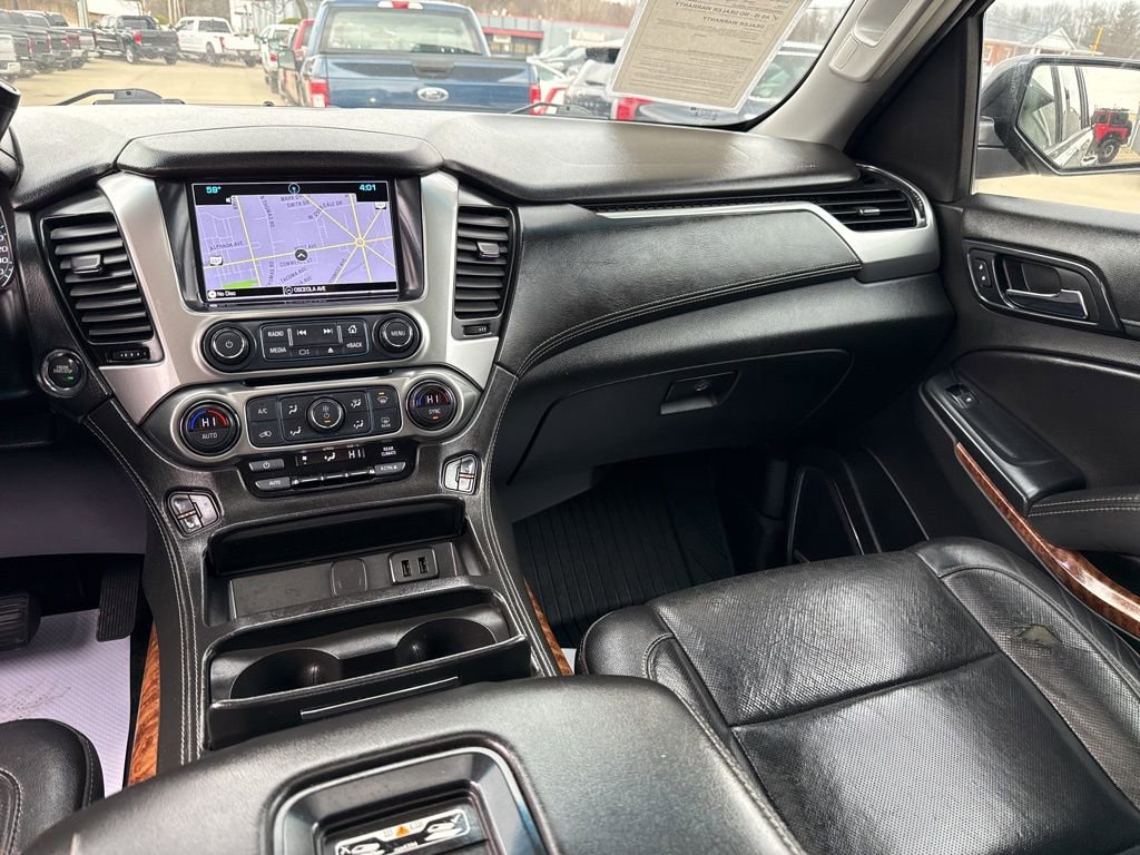 Used 2018 Chevrolet Suburban Premier AWD/4WD image 16