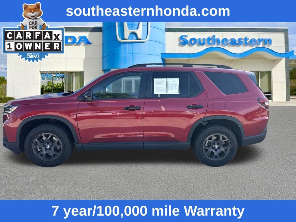 Used 2025 Honda Pilot TrailSport image 7
