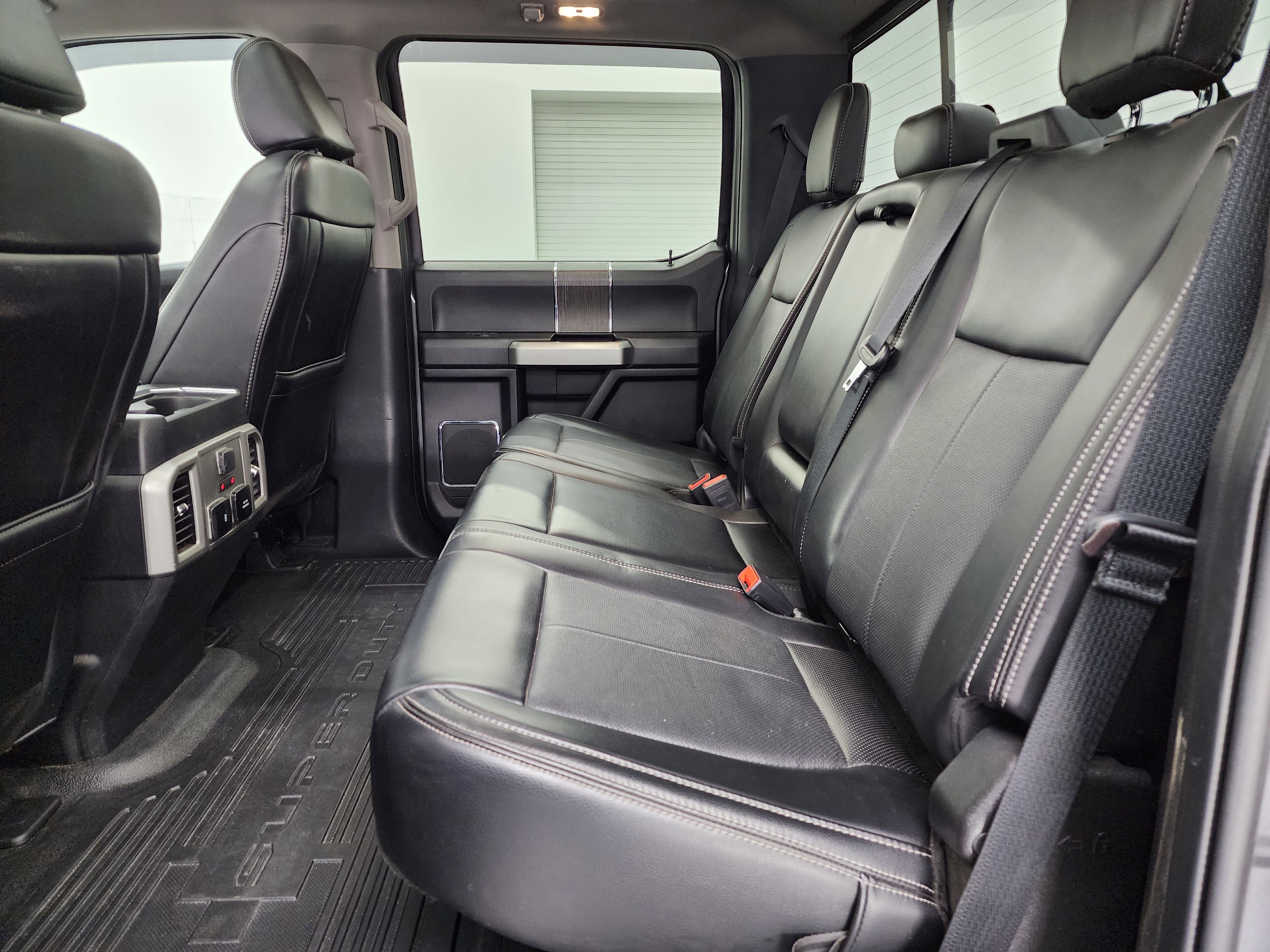 Used 2021 Ford F250 Lariat image 9