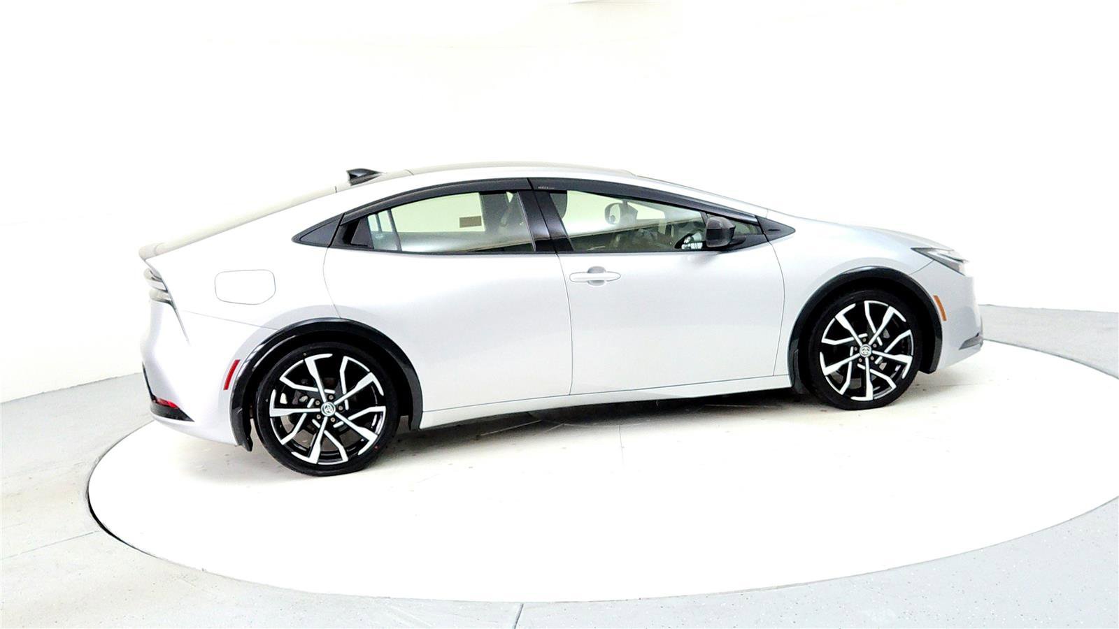 Certified 2024 Toyota Prius Prime image 6