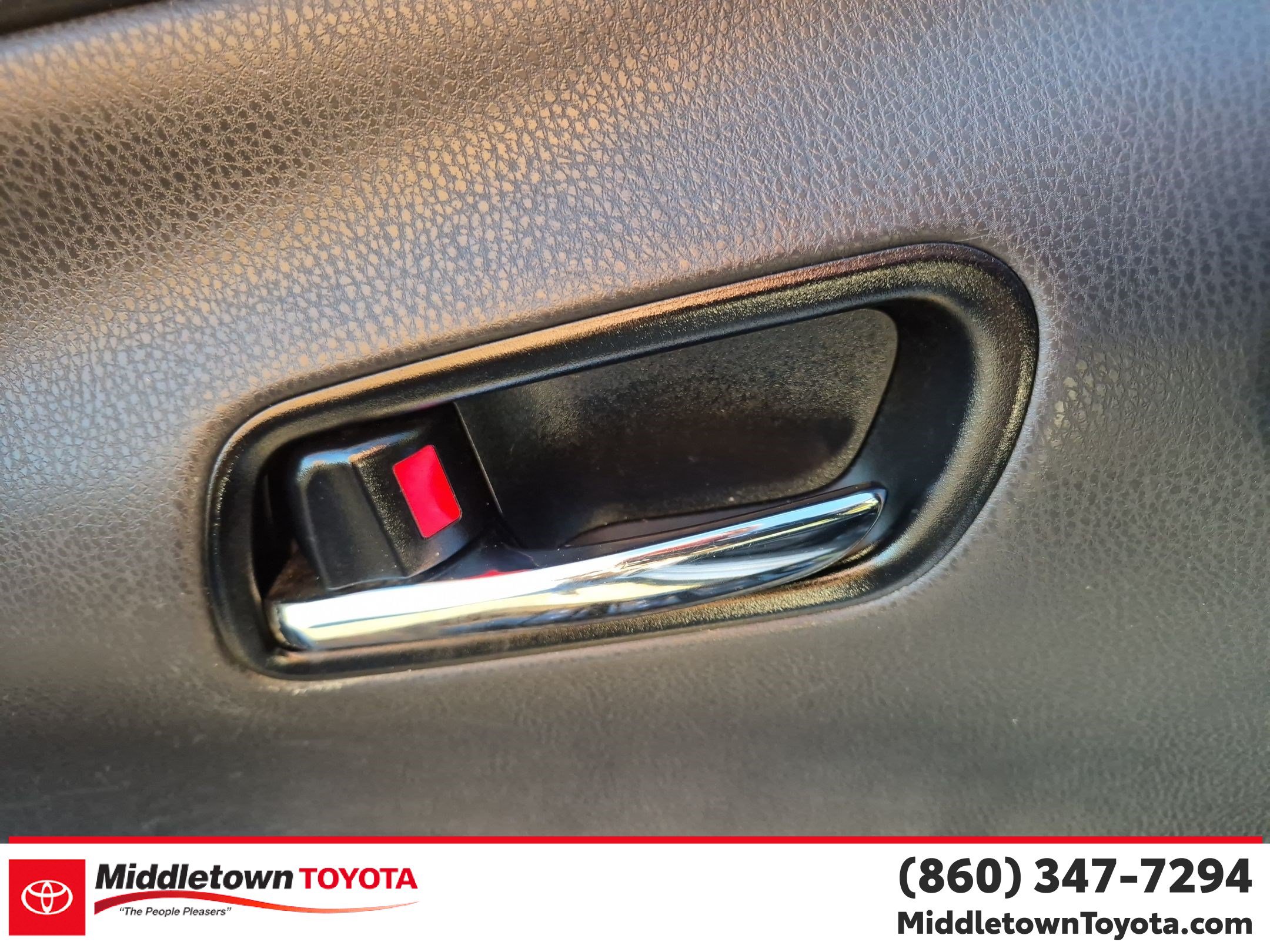 Used 2018 Toyota Prius Prime Advanced FWD image 11