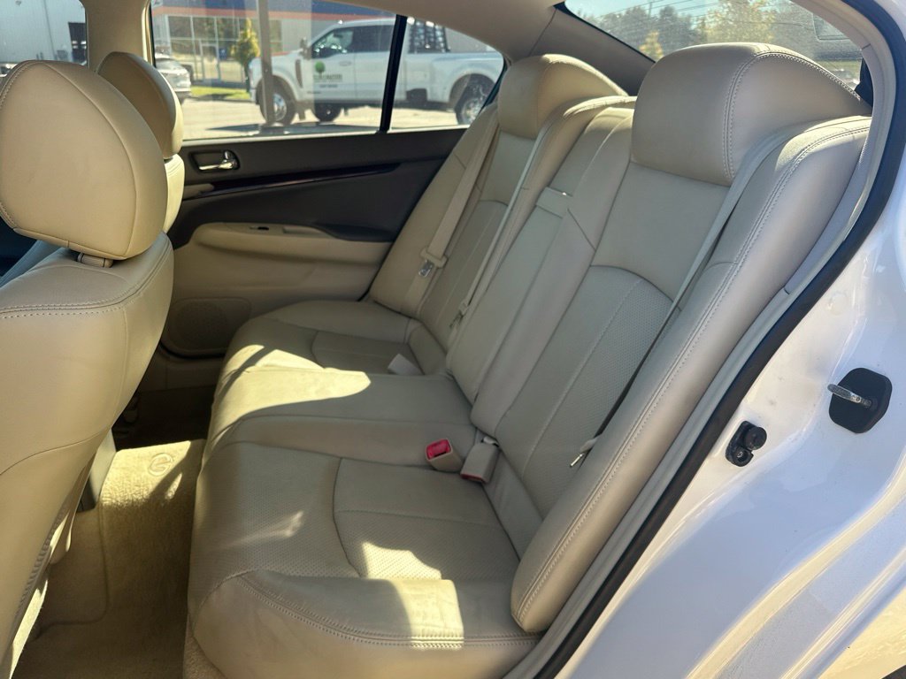 Used 2010 INFINITI G37 Journey w/ Premium Pkg RWD image 6