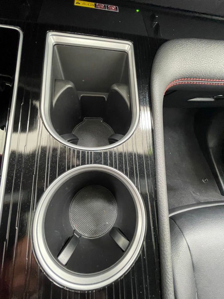 Used 2025 Toyota Sienna XSE image 21