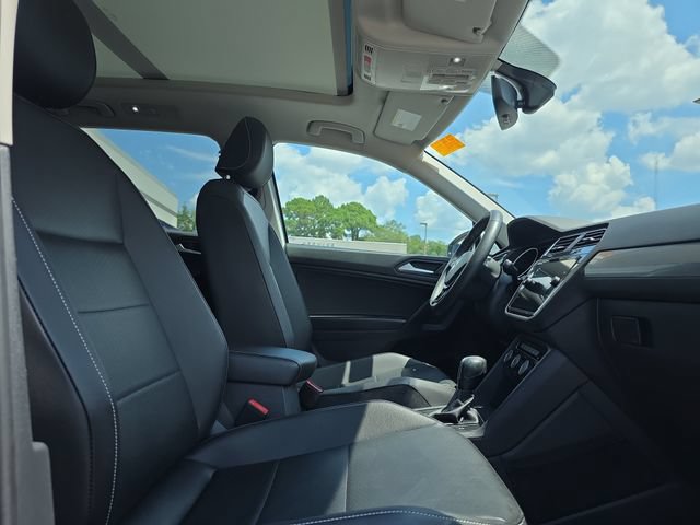 Used 2021 Volkswagen Tiguan SE AWD/4WD image 19