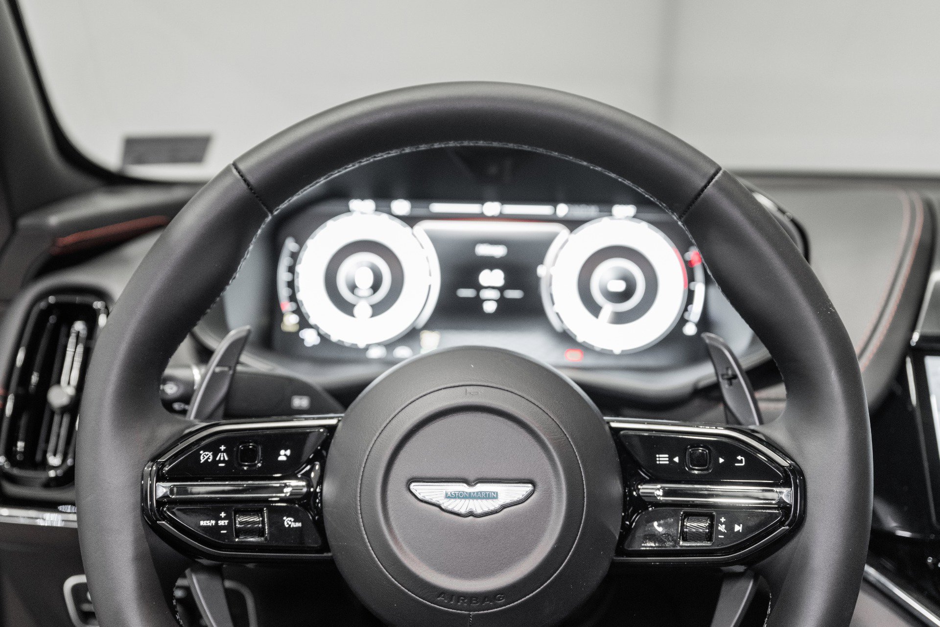 New 2026 Aston Martin DBX 707 image 11