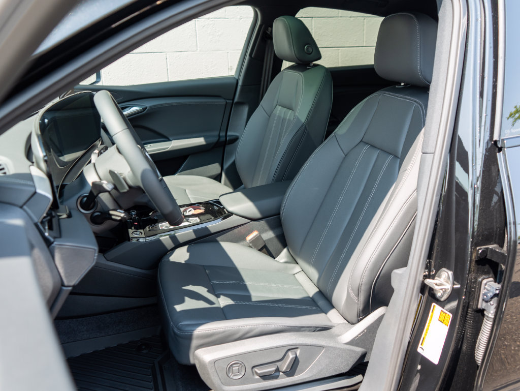 New 2027 Audi Q6 e-tron Premium AWD/4WD image 8