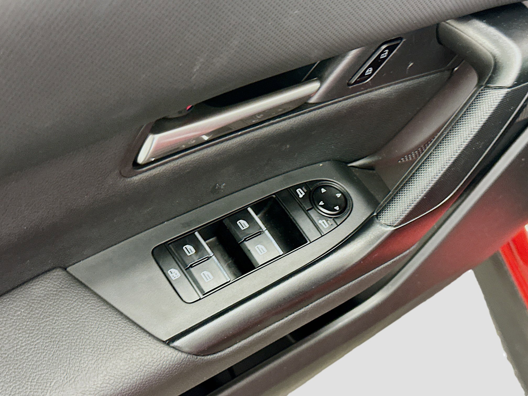 Used 2025 MAZDA CX-50 AWD 2.5 S w/ Preferred Package image 15