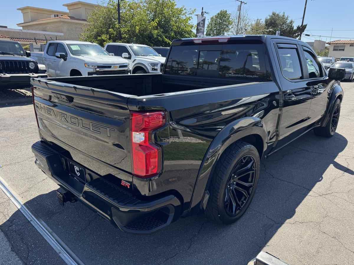 Used 2025 Chevrolet Silverado 1500 RST w/ Redline Edition AWD/4WD image 7