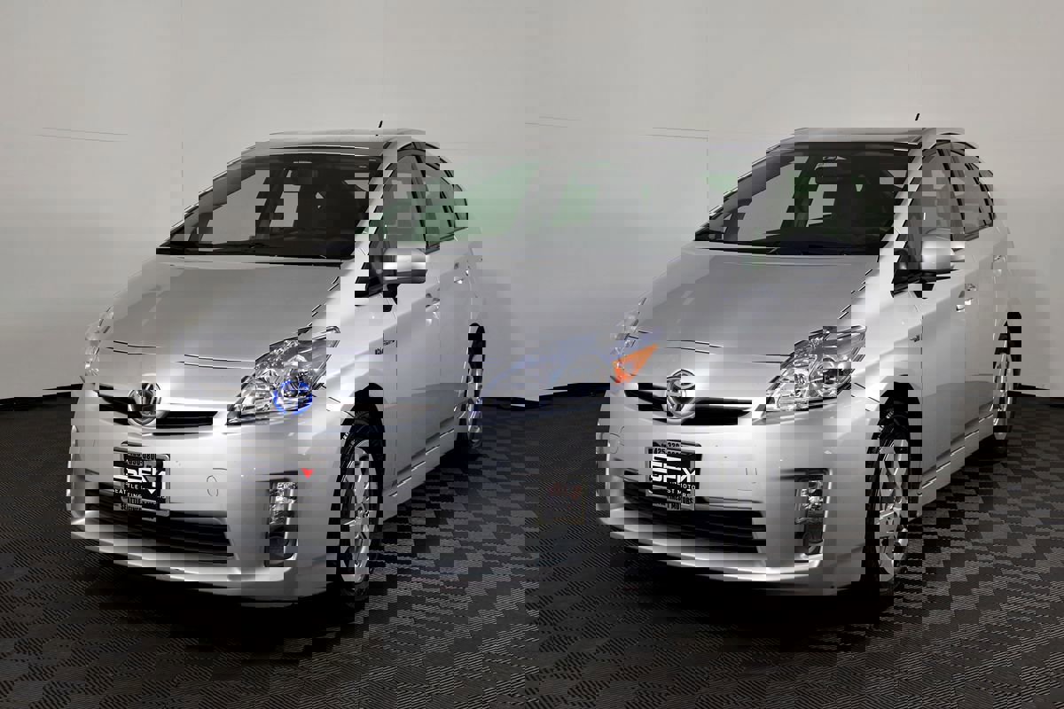 Used 2010 Toyota Prius Two image 3