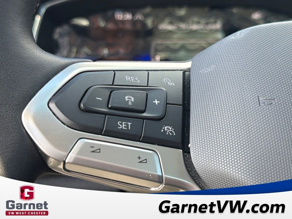 Certified 2023 Volkswagen Jetta SE image 33