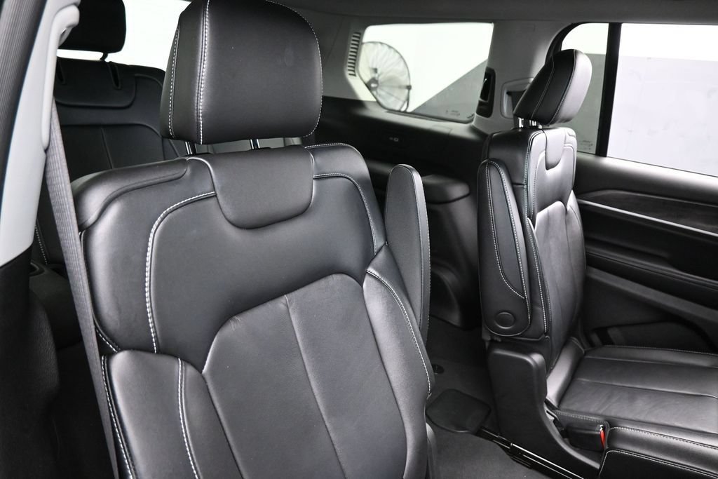 Used 2022 Jeep Grand Cherokee L Limited RWD image 42