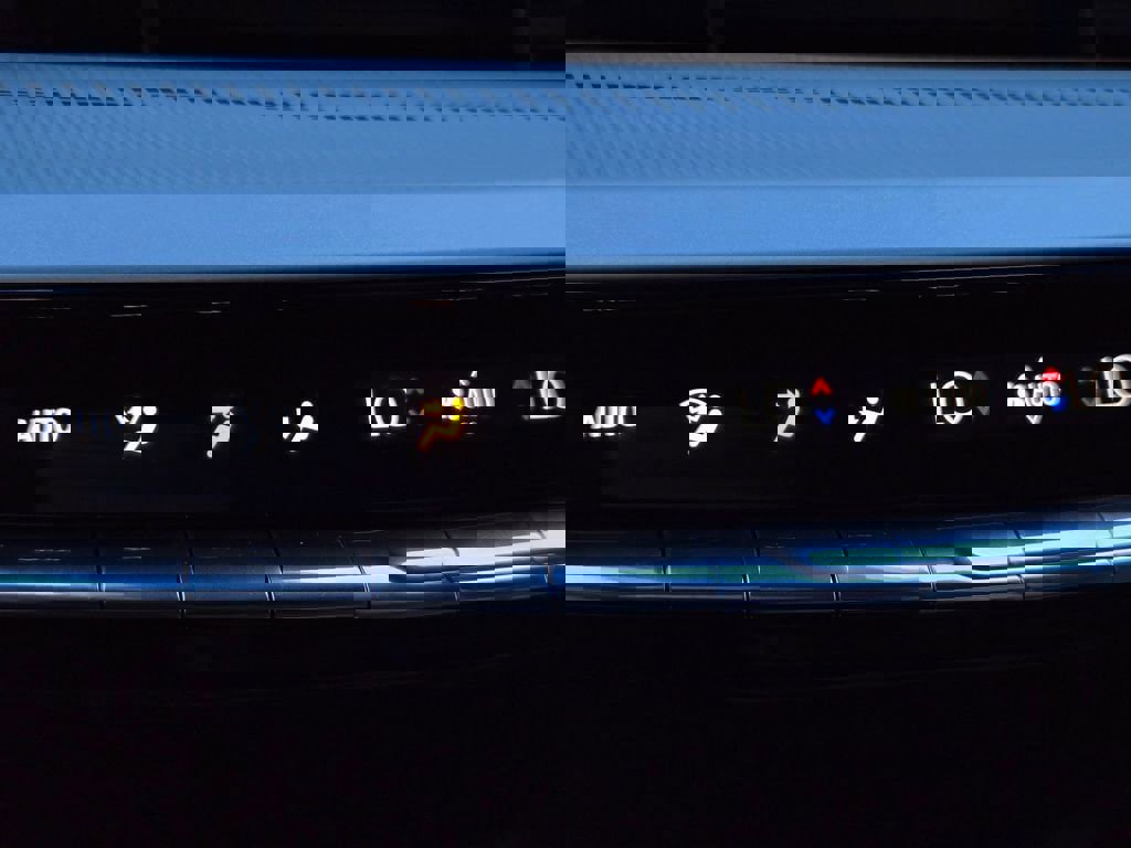 New 2025 Cadillac Optiq Sport 1 image 22