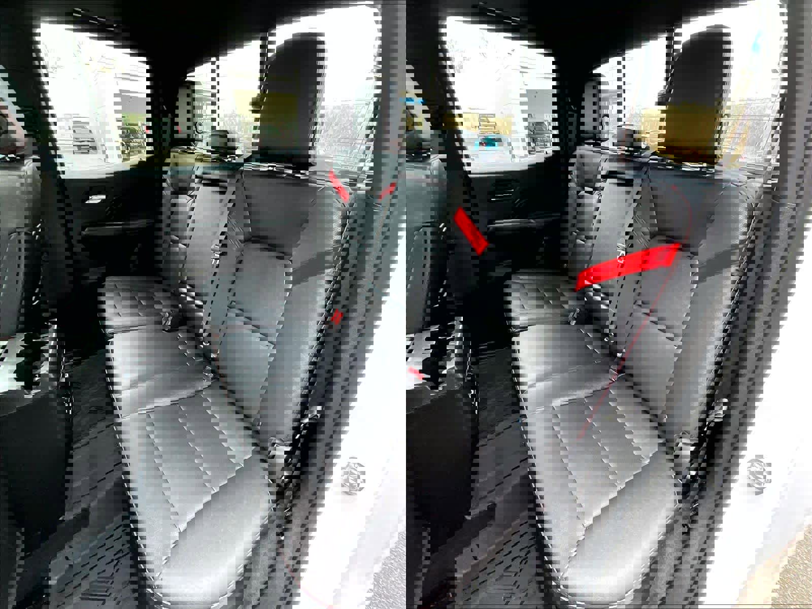 Used 2023 Chevrolet Colorado Z71 w/ Z71 Convenience Package 2 image 15