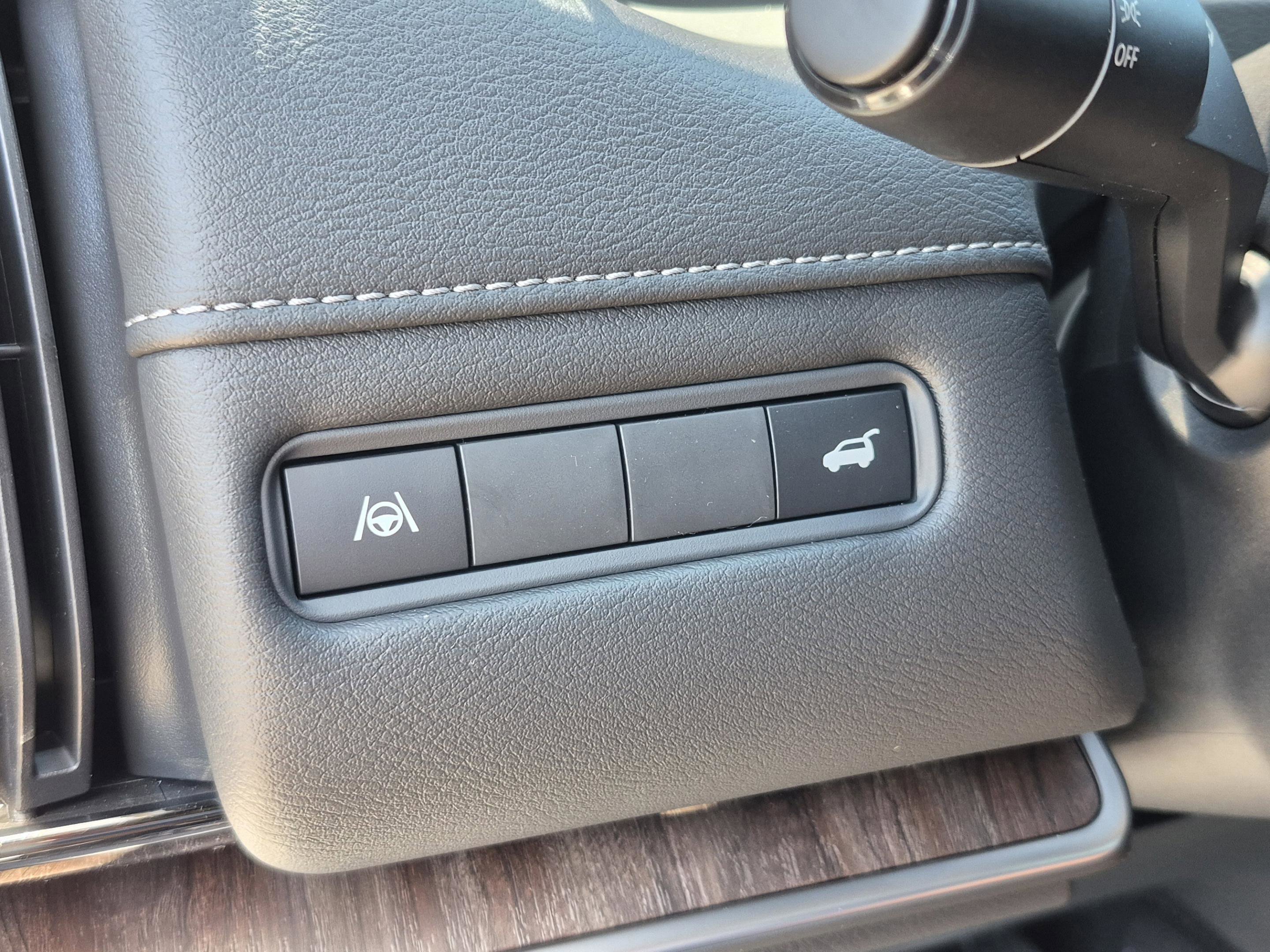 New 2026 Nissan Armada SL w/ Captain's Chari Seat Package AWD/4WD image 30